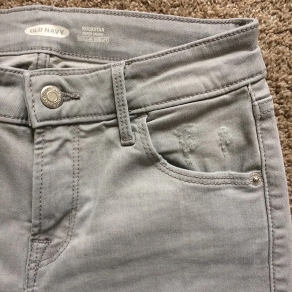 NWOT Old Navy Rockstar Built-in sculpt Jeans - Picture 3 of 4